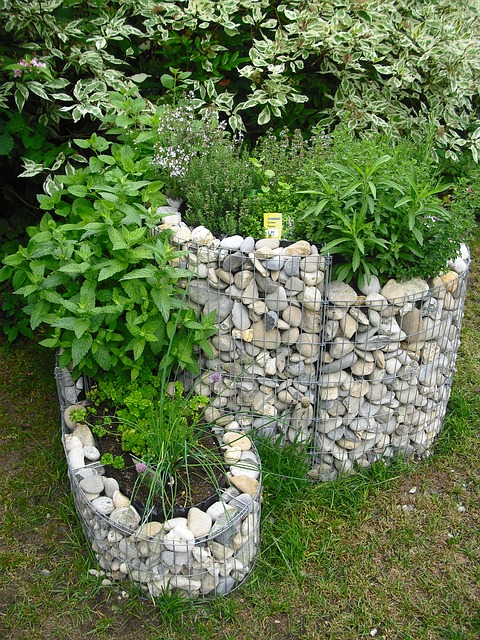 Kräuterschnecke bauen